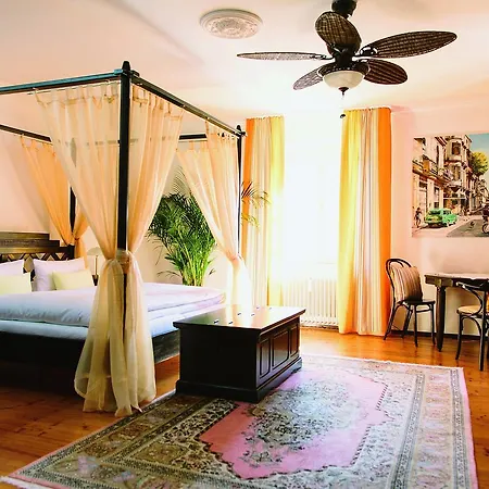 Hotel Restaurant Dicker Mann Zum Blauen Krebs 4*